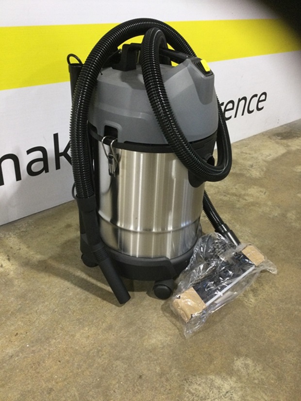 Used Kärcher Wet & Dry Vacuum Cleaner NT 30/1 Me Classic - Image 2