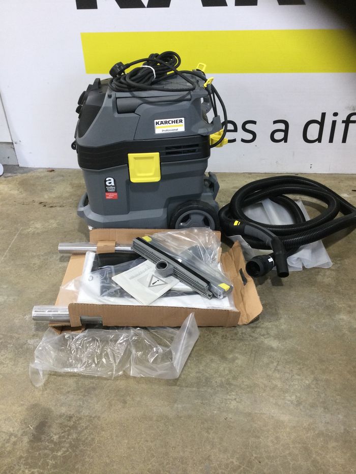 Used Kärcher Wet and Dry Vacuum Cleaner NT 30/1 - Image 3